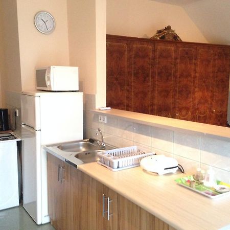 Szeman Kis Apartmanok ฮอร์กานี ภายนอก รูปภาพ